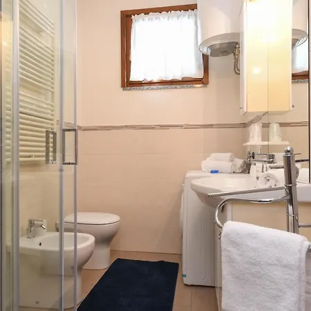 Luna Apartment