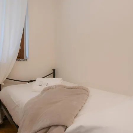 Apartment Luna Sirmione