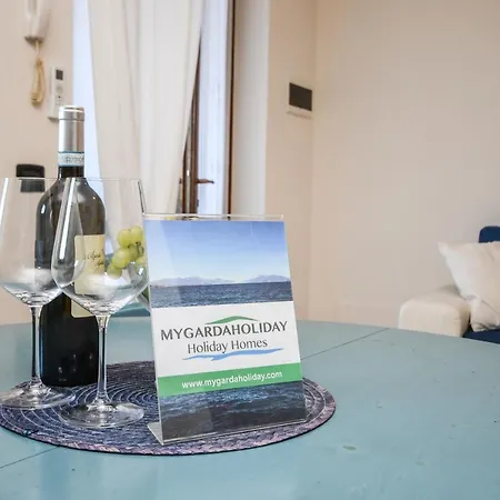 Luna Apartment